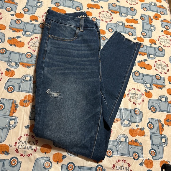 AE 🦅 The Dream Jean Curvy Jegging - Picture 3 of 7